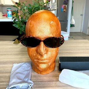 Retro Oval Sunglasses for Women Driving Fashion Cat Eye Glasses